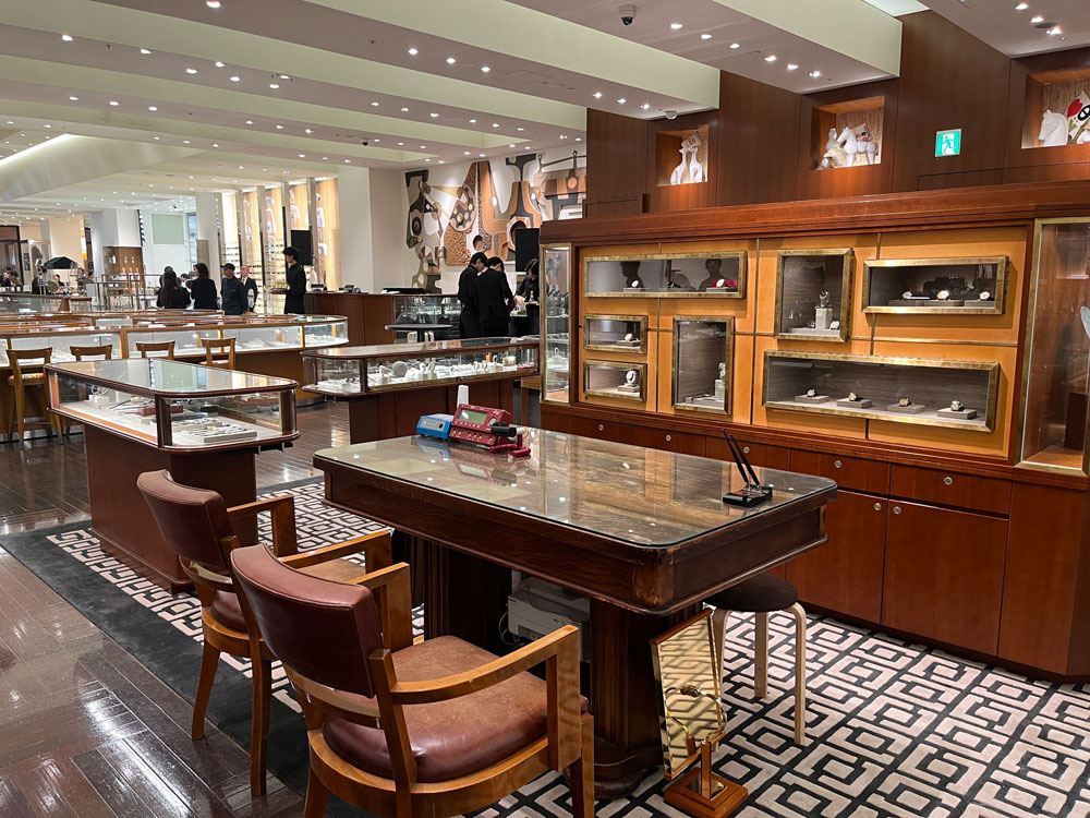 銀座・BARNEYS NEW YORK店