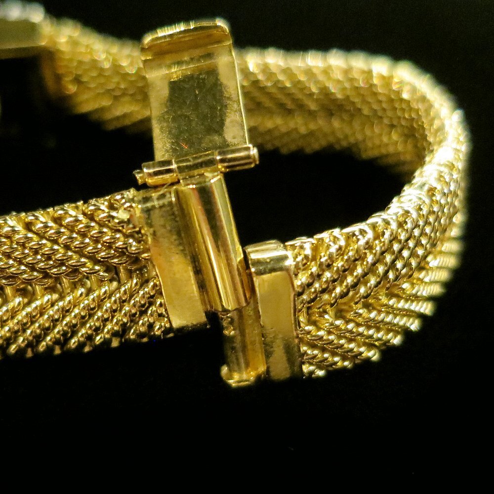 ブシュロン ダイヤモンド ゴールド ジュエリー時計　クラスプ部分