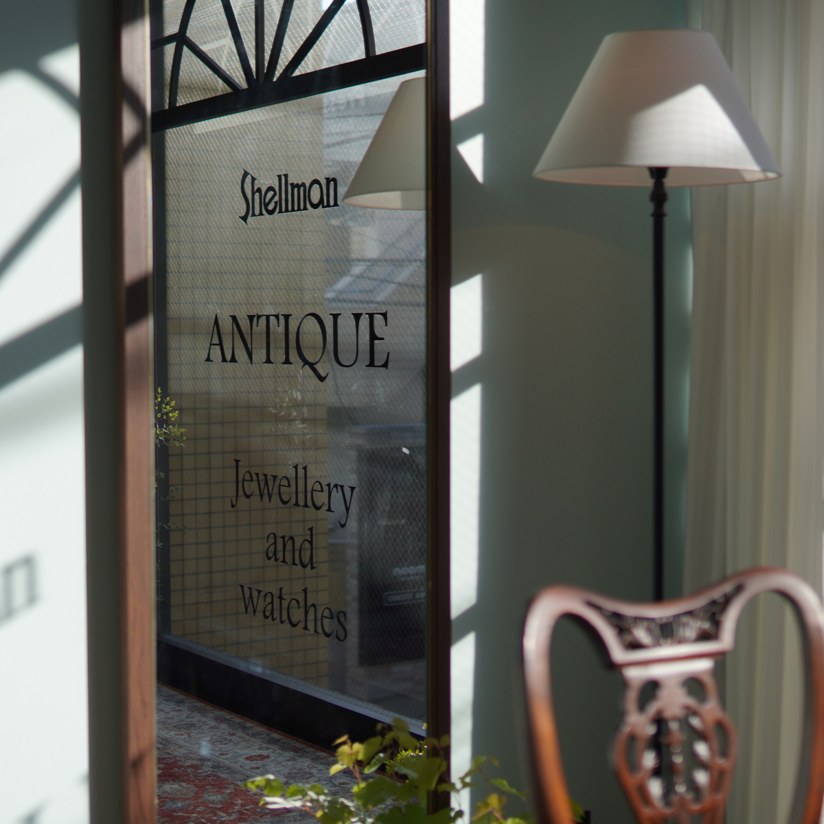 アンティークジュエリーとアンティークウォッチのお店