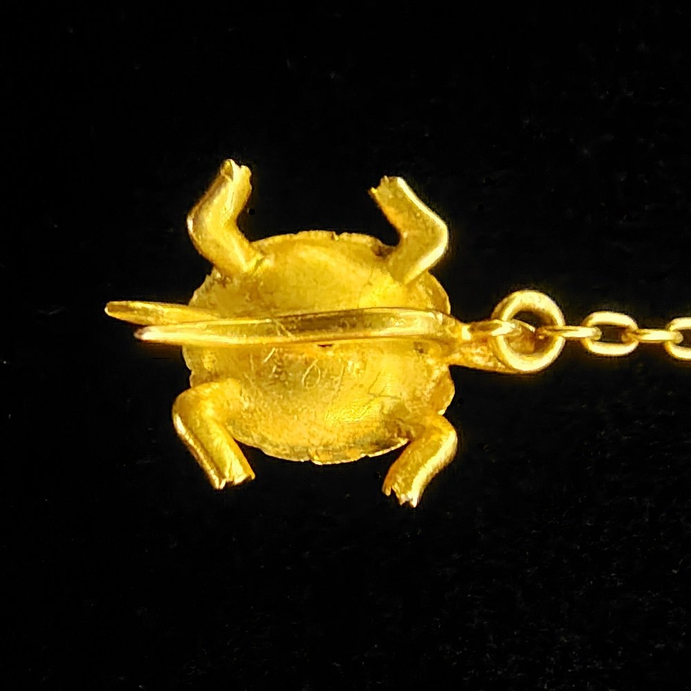 ブローチ ウサギとカメ 立体造形