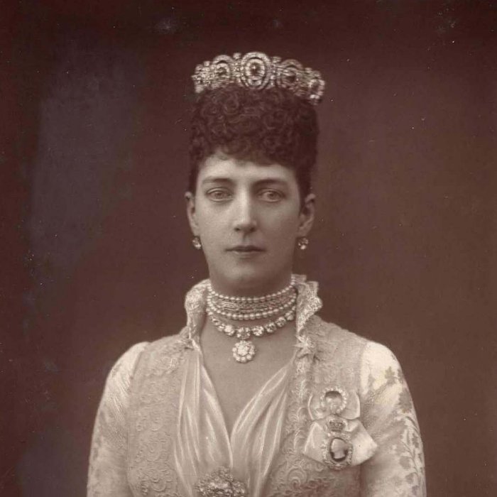 アレクサンドラ王妃