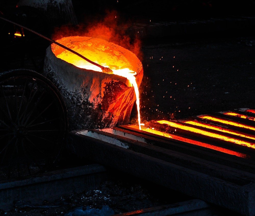 鋳造　イメージ画像