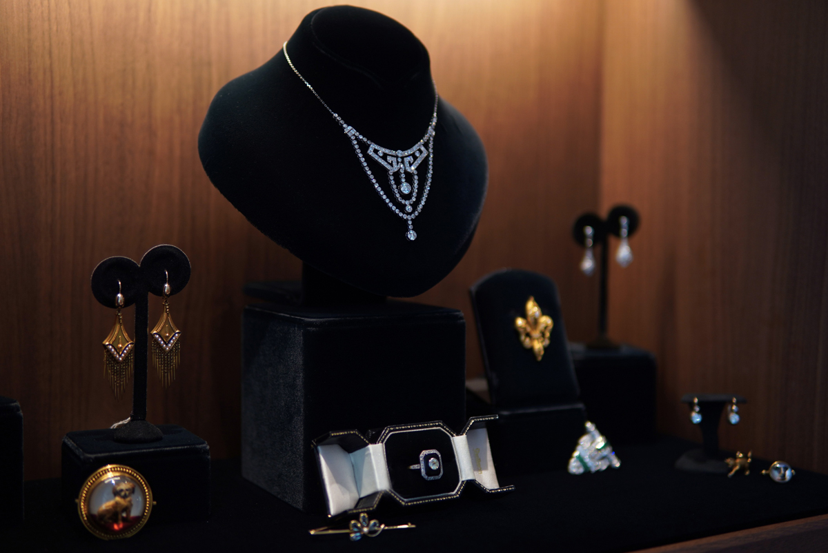 アンティークジュエリー