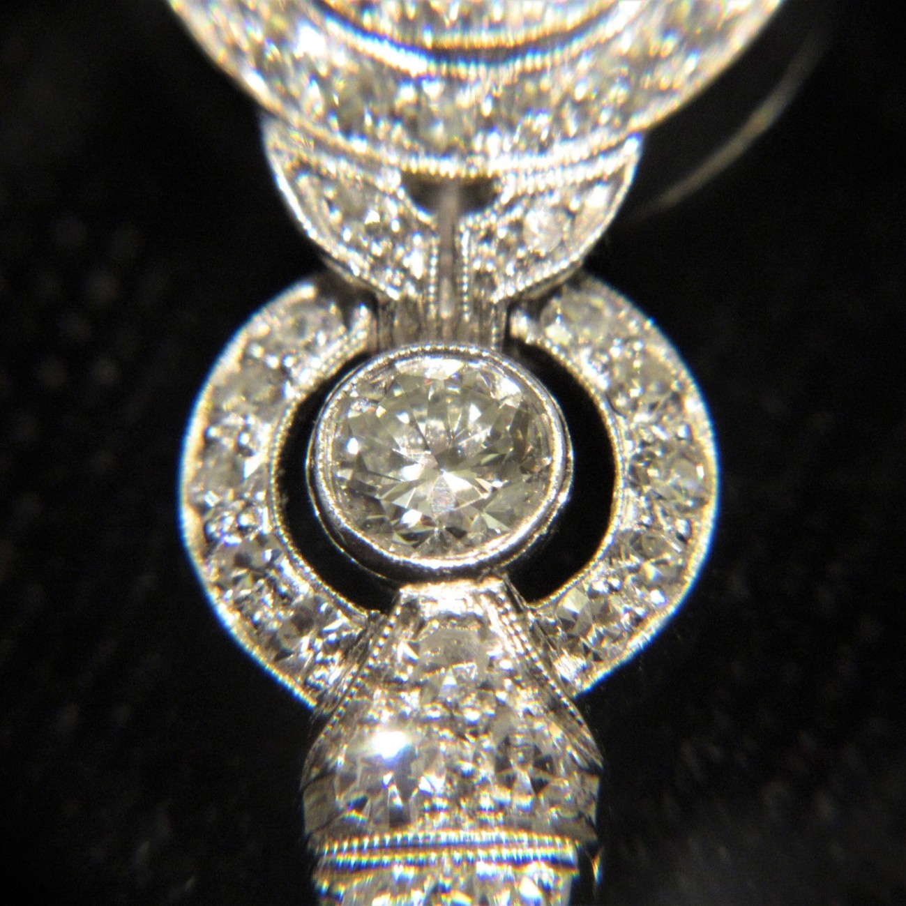 ダイヤモンドのお手入れについて指紋をつけて親油性の説明