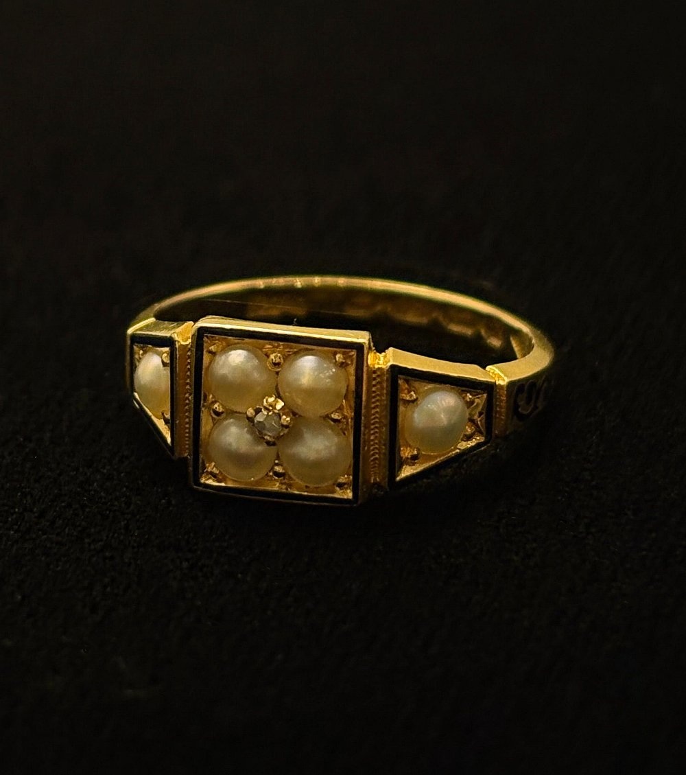 アンティークパールエナメルリング