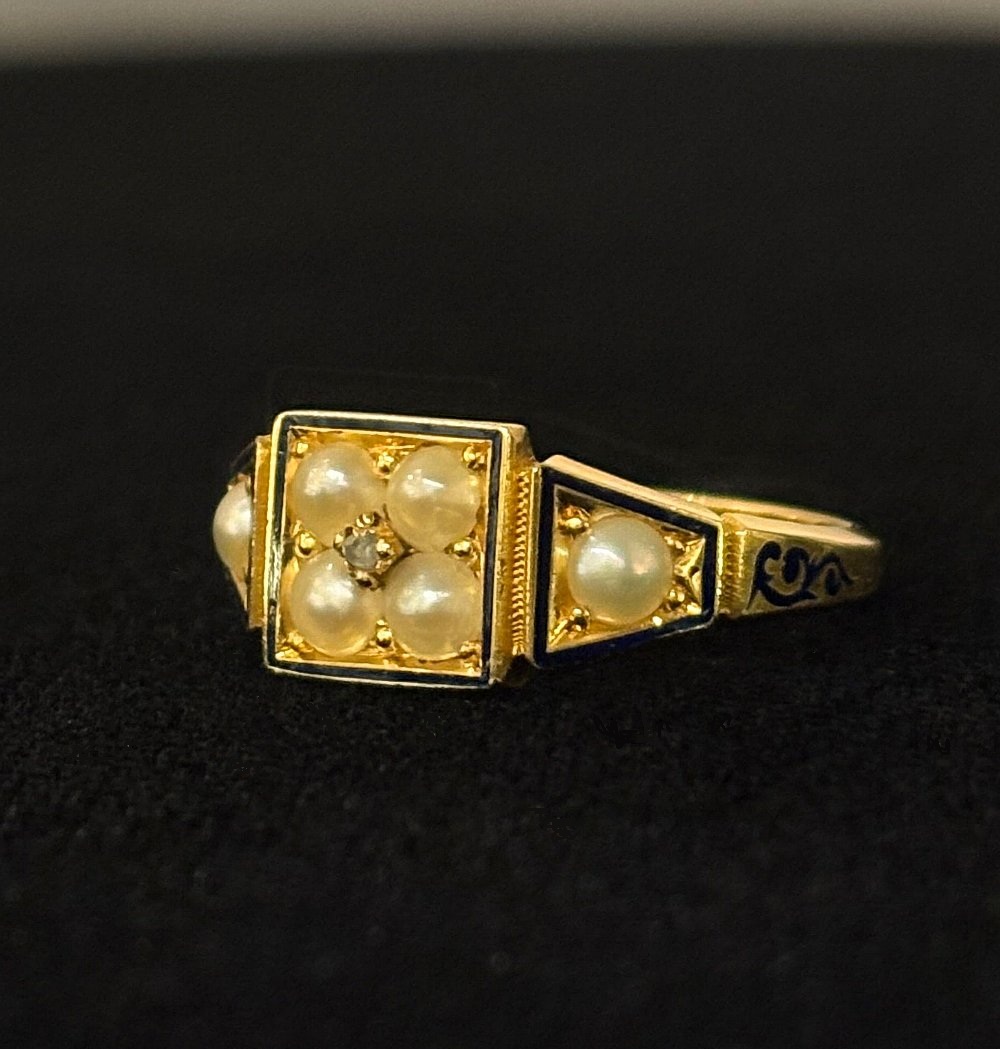 アンティークパールエナメルリング