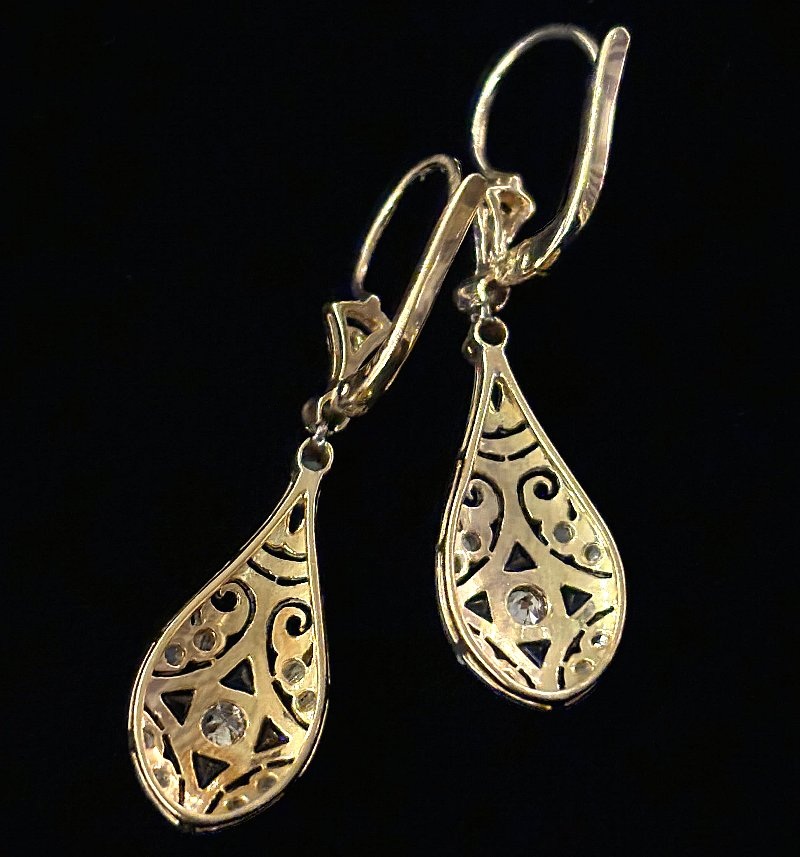 プラチナ、合成サファイア、ダイヤモンド、イヤリング